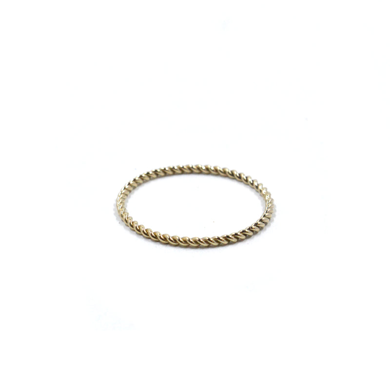 Twist Ring